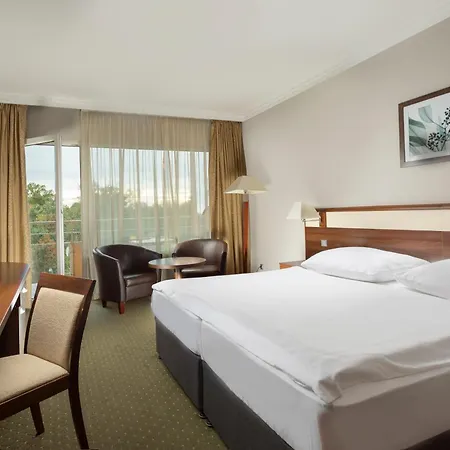 Tree Of Life Hotel 4*