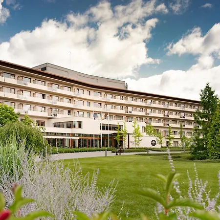 Tree Of Life Hotel 4*
