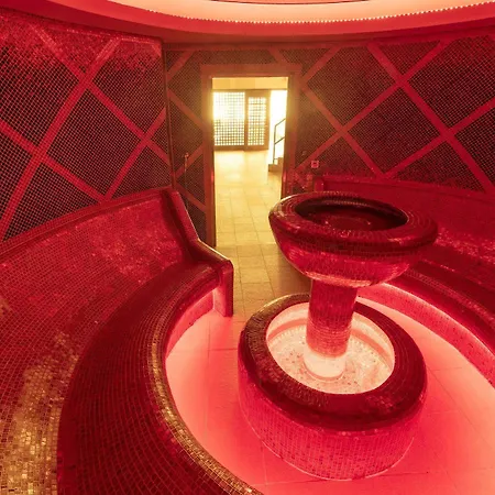 Hotel Tree Of Life Lázně Bělohrad