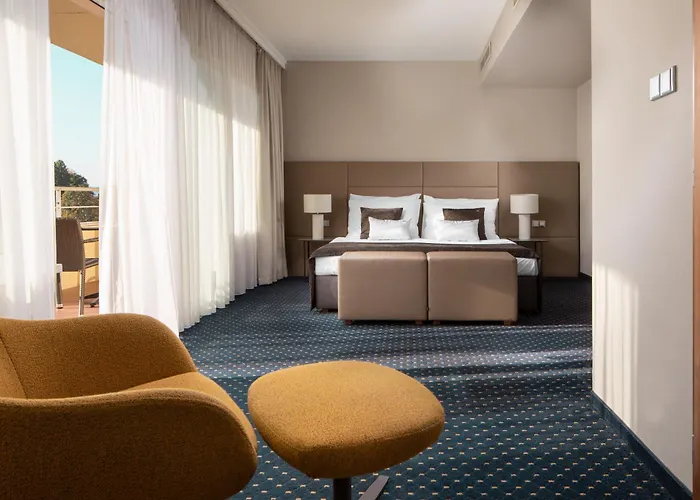 Tree Of Life ホテル Lázně Bělohrad